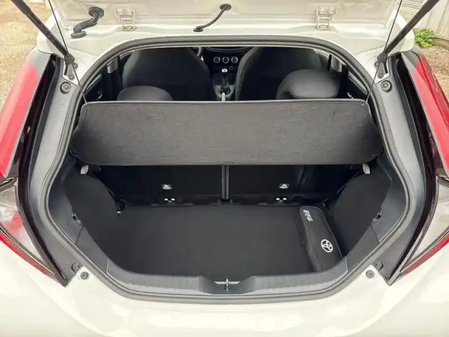 Toyota Aygo X 1.0 vvt-i 72ch dynamic — photo 12