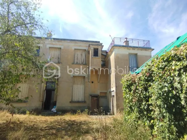 Immeuble 12 pièces 300 m²