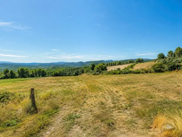 Terrain 516 m²