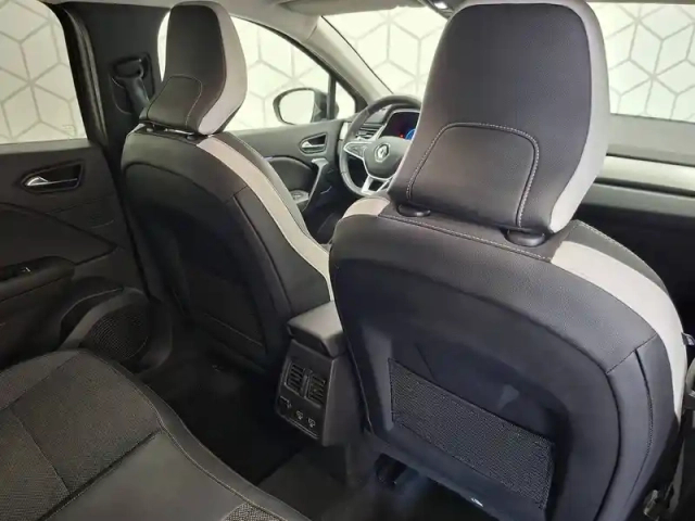 Renault Captur e-tech plug-in 160 — photo 26