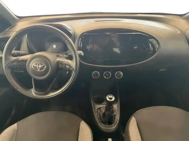 Toyota Aygo X 1.0 vvt-i 72ch dynamic my24 — photo 10