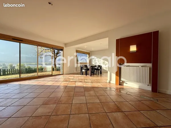 Maison 7 pièces 182 m²