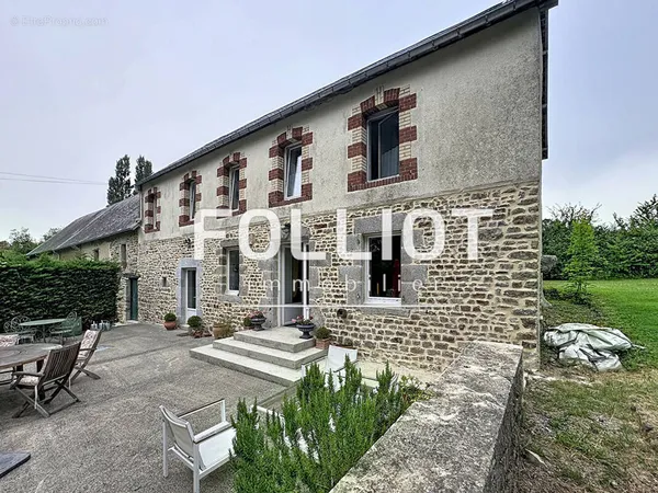 À vendre 50660 quettreville-sur-sienne magnifique maison en pierre de 115 m² avec 3 chambres !