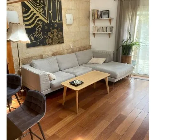 Lansargues centre - Appartement atypique esprit loft