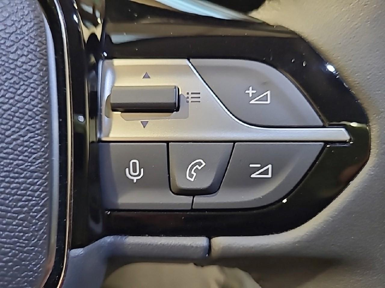 Peugeot 308 sw hybrid 145 e-dcs6 allure — photo 18