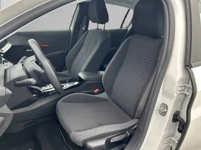 Peugeot 208 electrique 50 kwh 136ch — photo 11