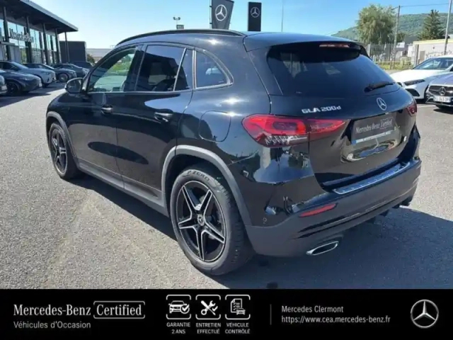 Mercedes Gla 200 d 150ch amg line 8g-dct — photo 3