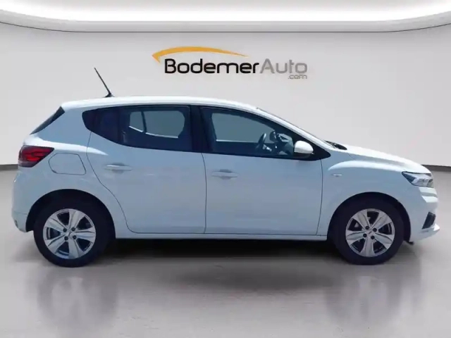 Dacia Sandero sce 65 — photo 6