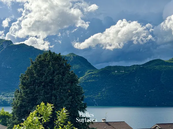 Emplacement exceptionnel avec vue lac et montagne