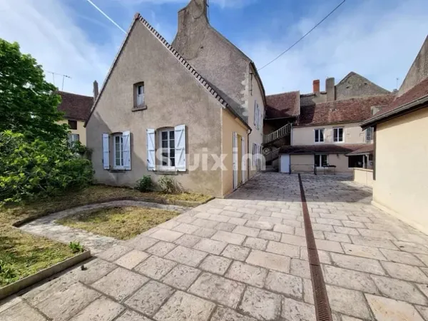 Propriété 12 pièces 225 m²