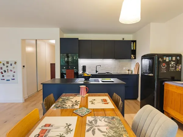Bel appartement T4 avec grande terrasse vue forêt