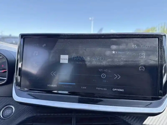 Peugeot 208 puretech 100 s&amp;s bvm6 — photo 27
