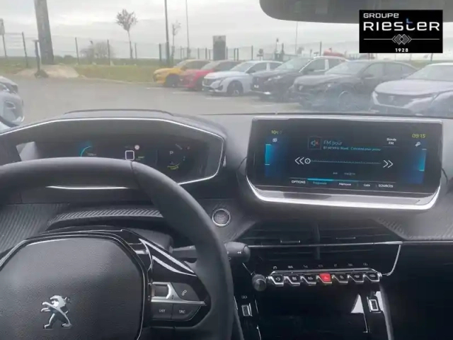 Peugeot 208 electrique 50 kwh 136ch — photo 48