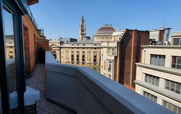 Appartement 76.24m2 - Face à l'opéra - double balcon