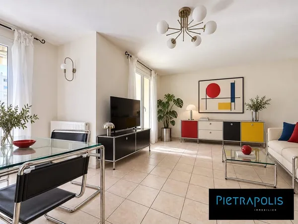 LYON 7 - GIRONDINS / GERLAND - T4 DE 83 M² - BALCON PLEIN