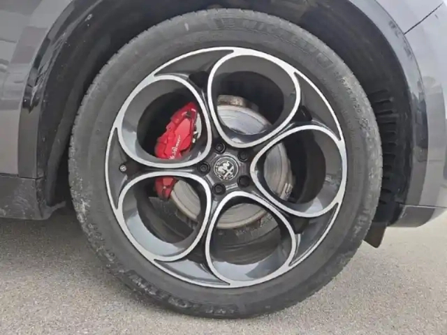 Alfa Romeo Stelvio 2.2 diesel 160ch veloce at8 — photo 8