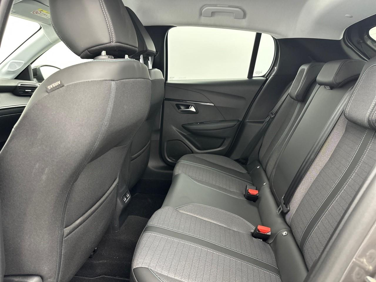 Peugeot 208 puretech 100 s&s eat8 allure pack — photo 12