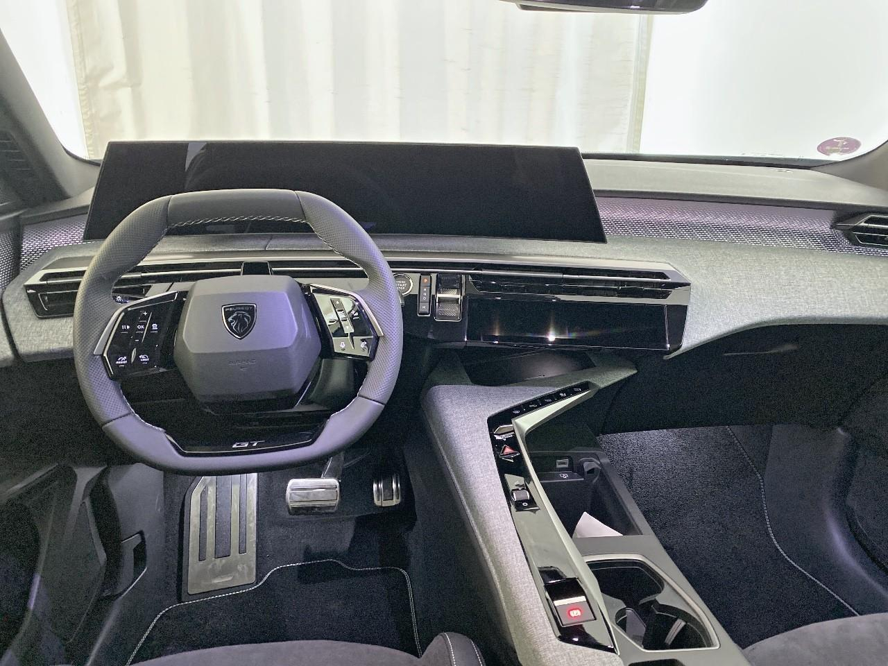Peugeot 3008 hybrid 145 e-dcs6 gt — photo 8