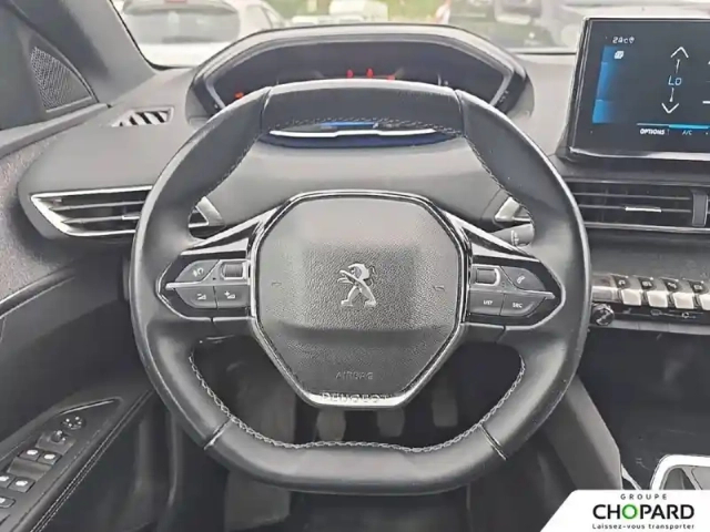 Peugeot 3008 puretech 130ch s&amp;s bvm6 — photo 17