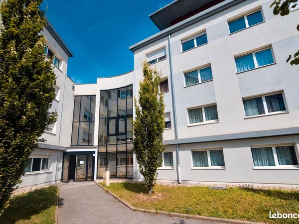 Studio locationTarif Mensuel Confort (ménage hebdomadaire inclus)