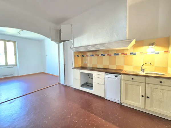 HYERES GRAND T2 DE 49 M2 EN DERNIER ETAGE