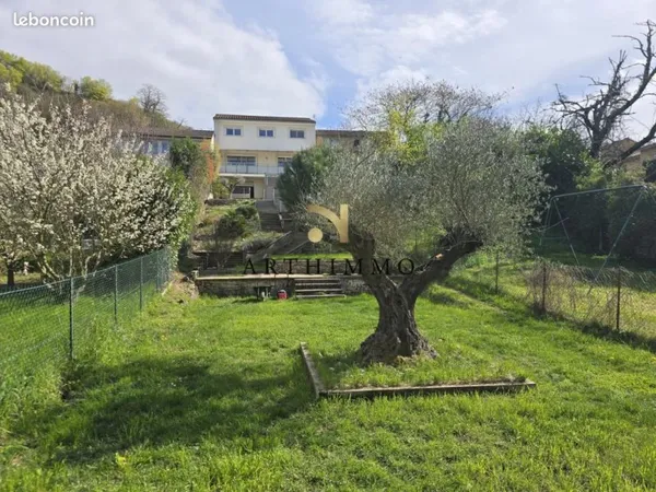 Maison 6 pièces 169 m²