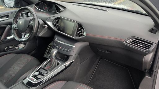 Peugeot 308 SW 1.6 BlueHDi 120 EAT6 - GT Line – 2017 – 136964 km – Diesel – Boîte Automatique — photo 28