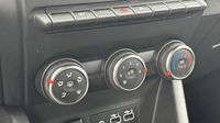 Renault Clio 1.5 Blue dCi 100ch Evolution - 24 — photo 15