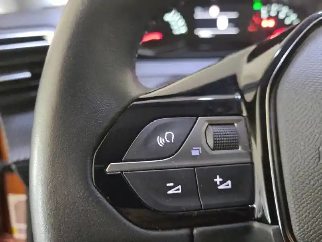 Peugeot 2008 puretech 100 s&amp;s bvm6 — photo 77