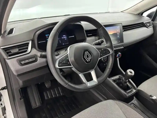 Renault Clio tce 90 — photo 24