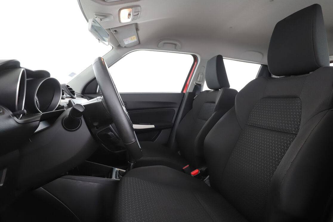 Suzuki Swift 1.2 DualJet Hybrid Avantage — photo 9