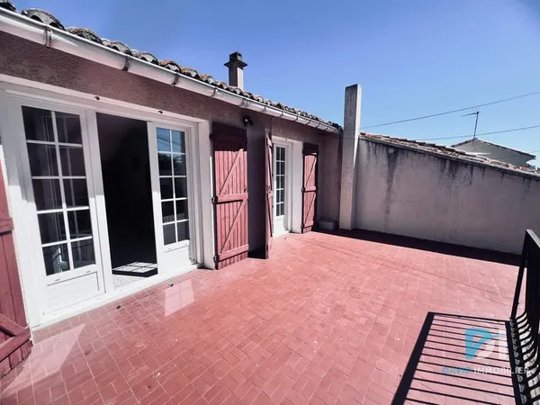 Montbalnc Maison vigneronne 102 m2 avec garage et terrasse.