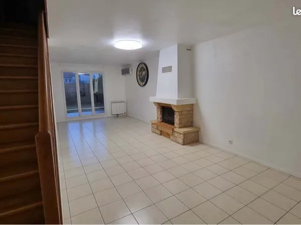 Location maison 6 pièces bois D'arcy