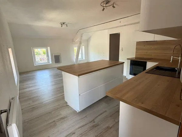 À LOUER - Appartement T3 non meublé - 63 m²