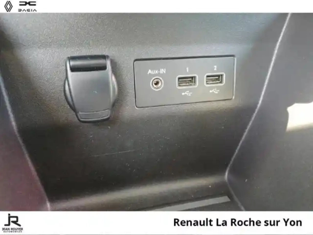 Renault Clio 1.0 tce 100ch business gpl -21n — photo 15