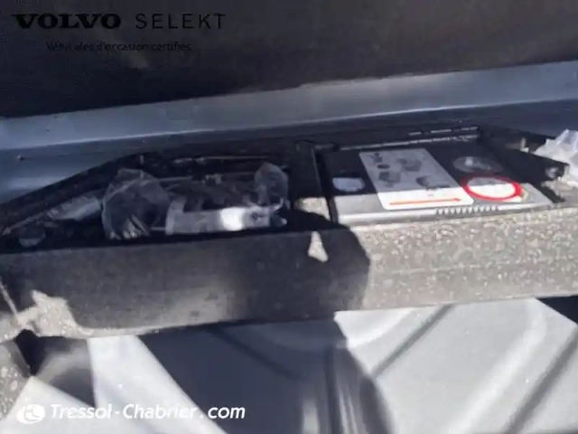 Volvo Xc40 d3 adblue 150 ch geartronic 8 inscription — photo 27