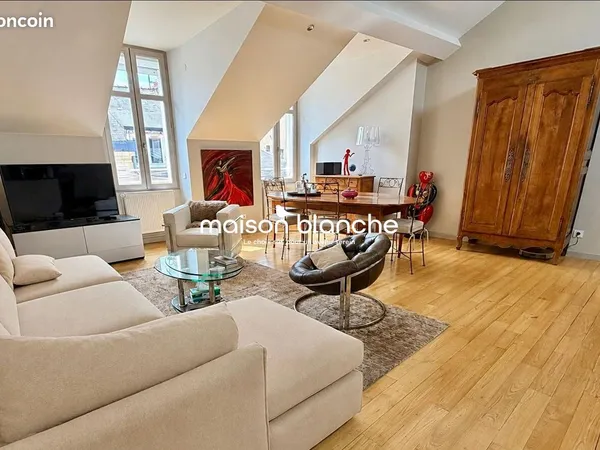Appartement 4 pièces 94 m²