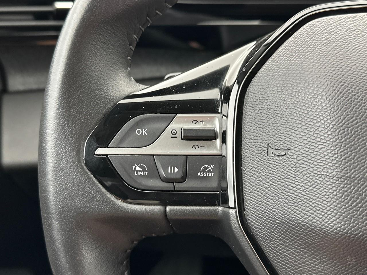 Peugeot 308 phev 180 e-eat8 allure pack — photo 20