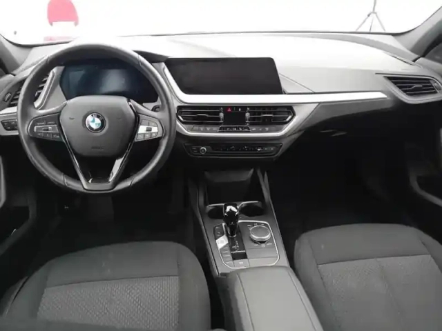 Bmw Serie 1 série 1 118ia 136ch business design dkg7 — photo 21