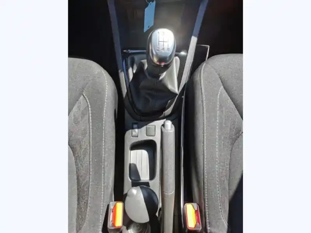 Renault Clio limited 0.9 tce 75 ch bvm5 — photo 18