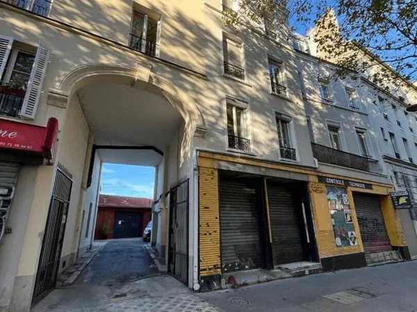 Local commercial 148 m²