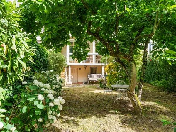 Maison de ville 135m2 avec jardin exposé sud - 7 pièces - 4