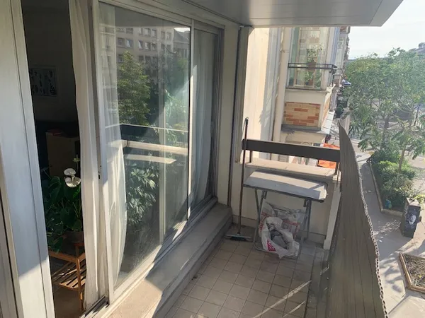 1 pièce MEUBLÉ avec BALCON proche Jardin des Plantes