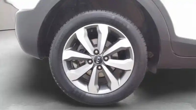 Kia Stonic 1.0 t-gdi 100 ch bvm6 — photo 39