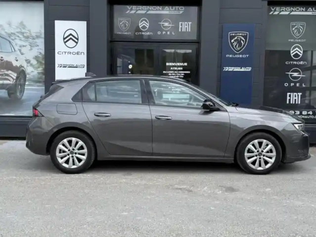 Opel Astra vi 1.2 turbo 110ch — photo 30