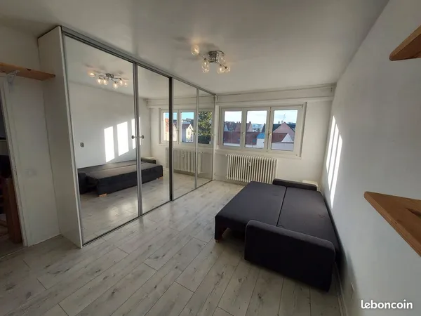 Chambre 17 m2 rue Saint Florent