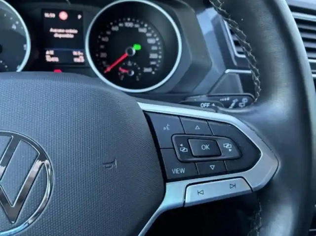 Volkswagen Tiguan 2.0 tdi 150ch life business dsg7 — photo 14