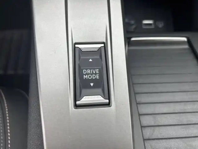 Peugeot 308 sw hybrid 145 e-dcs6 — photo 56