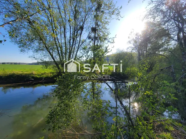 Terrain en bord de rivière - 10980m²