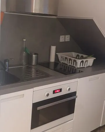Loue studio équipé proche Lycée Champollion